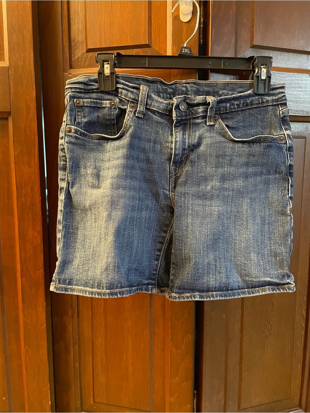 Levi's Men's Blue Denim Jeans Medium Wash  Button shorts